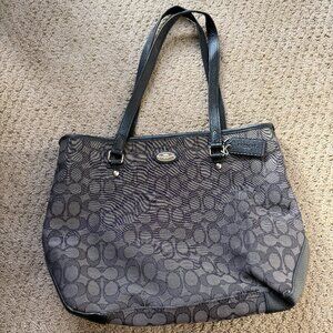 Coach Signature C Tote w/ Wallet & Coin Purse Bundle